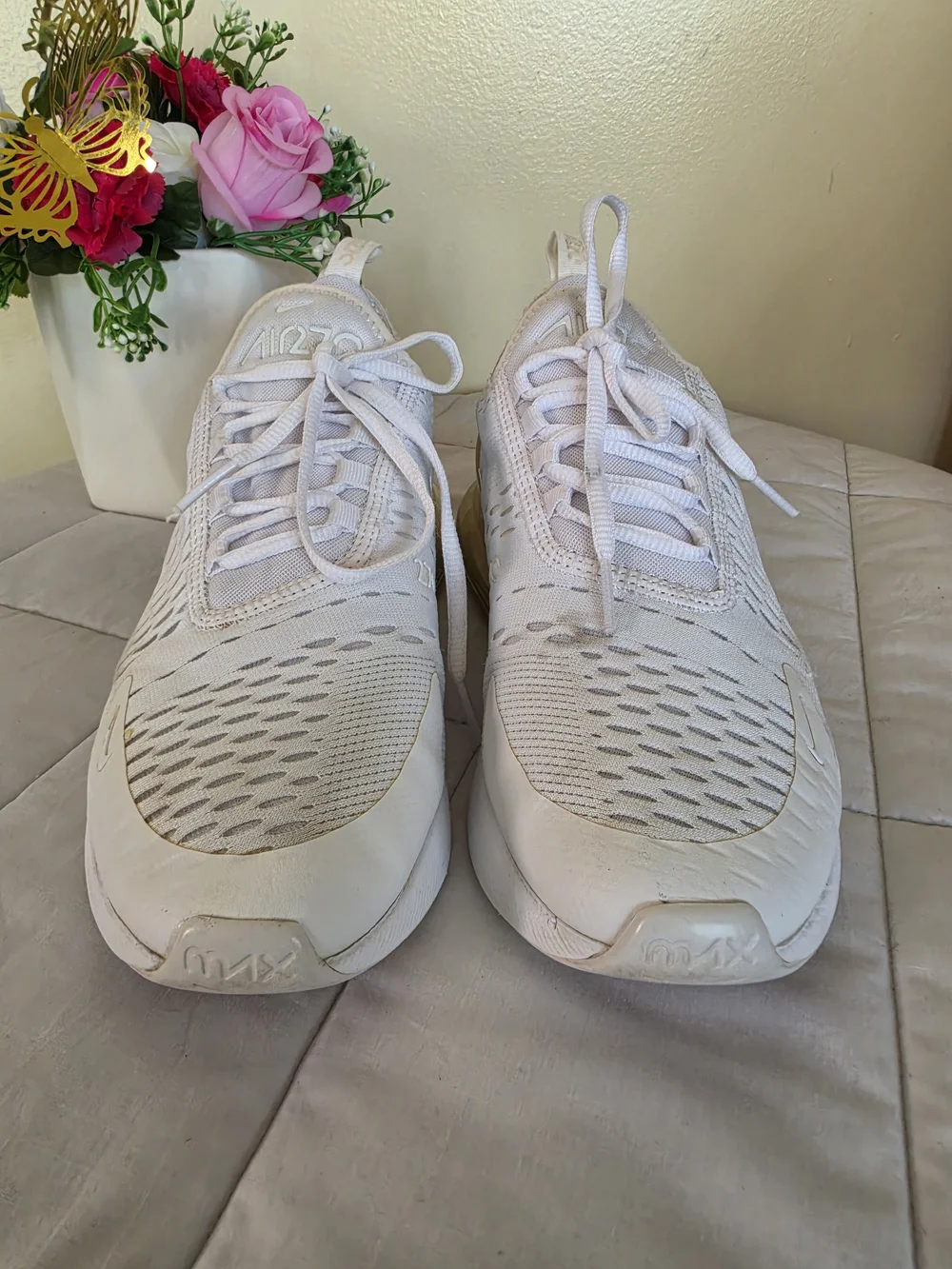 Nike Air Max 270 White Athletic Sneakers 6Y